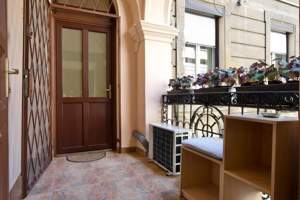 בודפשט Standard Apartment By Hi5 - St. King Street 16. מראה חיצוני תמונה